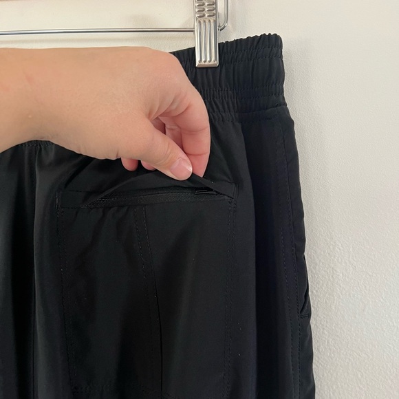 Athleta Chelsea Utility Jogger Black Pull-On Elastic Waistband Pants Size 8 - Picture 9 of 11